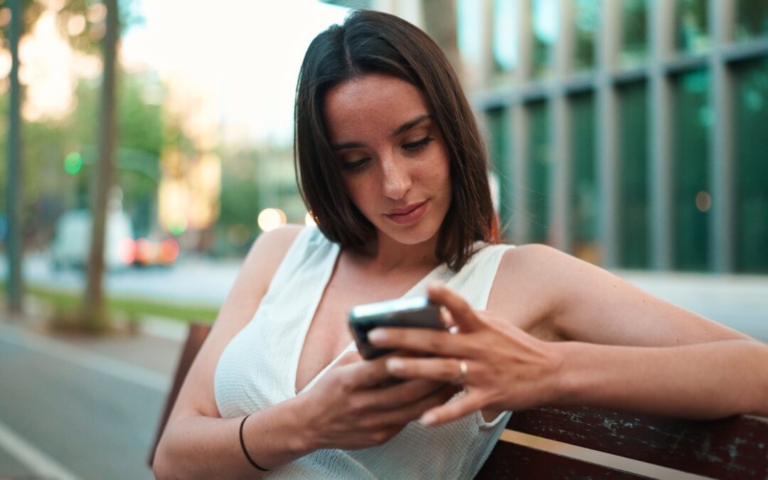 Aspekty prawne reklamy SMS i MMS – co musisz wiedzieć